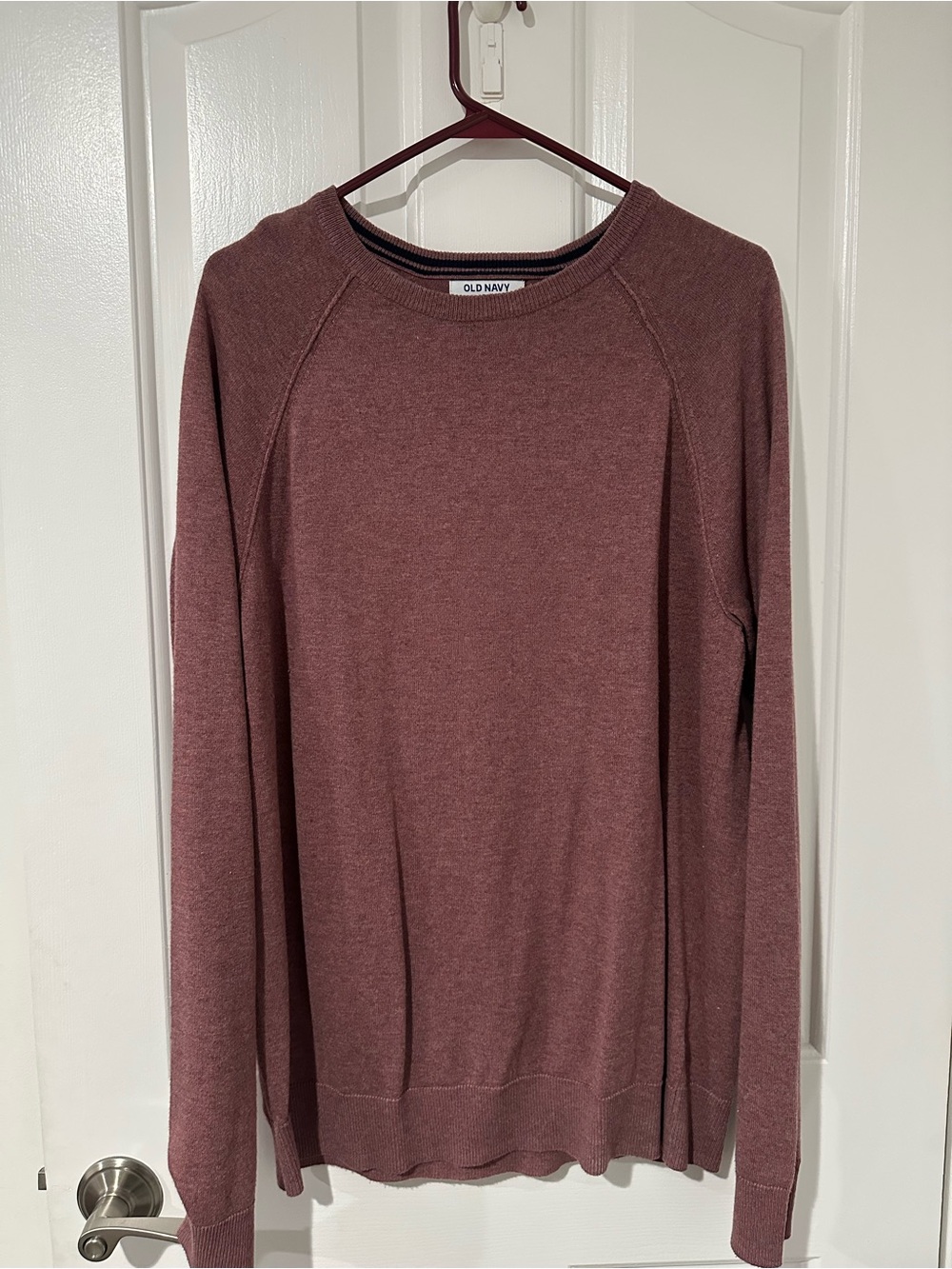 Old Navy Men's Crewneck Sweater in Mauve